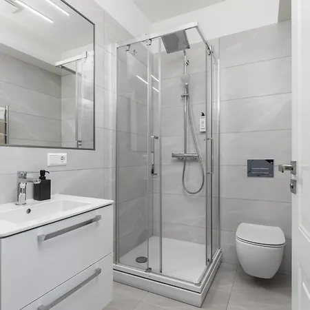 Compact Next To Jrt Apartment Riga