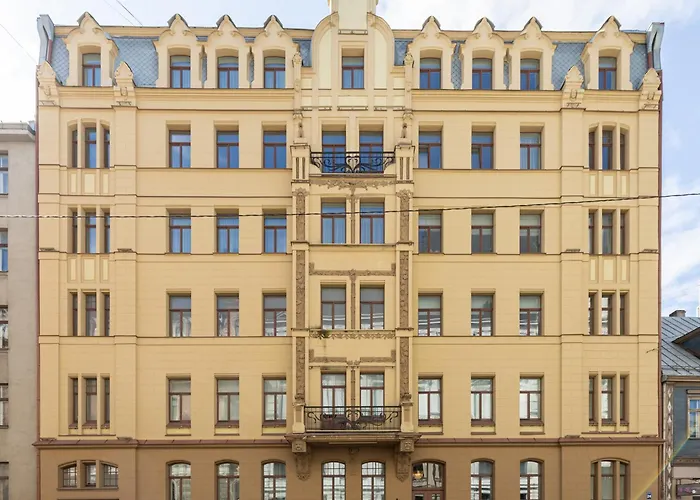 Compact Next To Jrt Dzīvoklis Riga